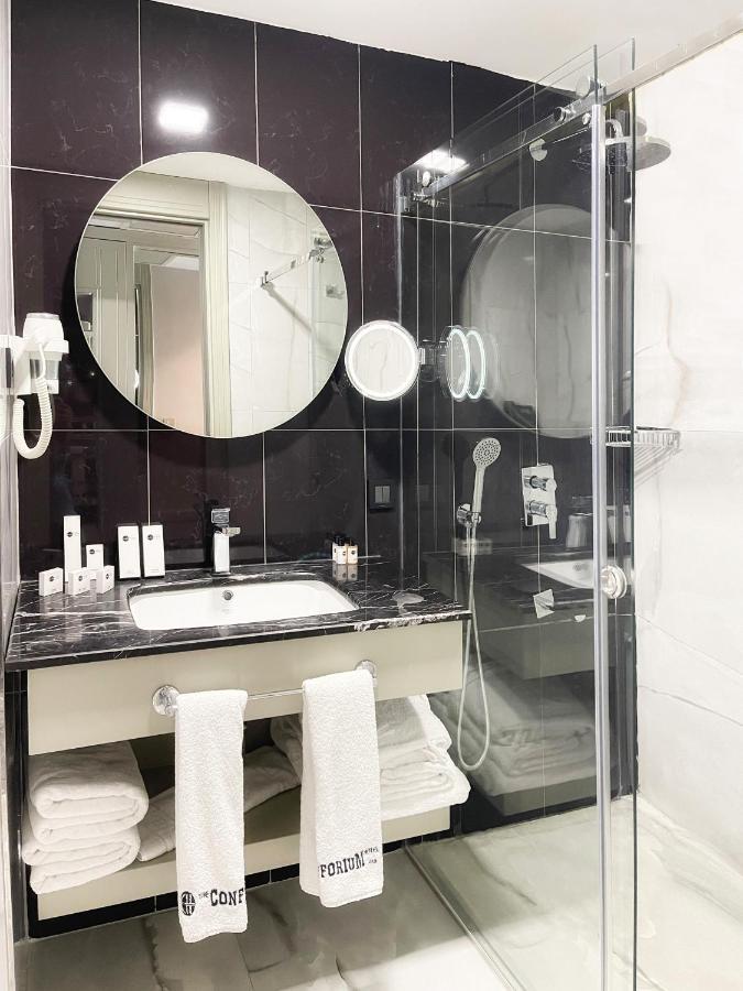 The Conforium Hotel Ван Экстерьер фото