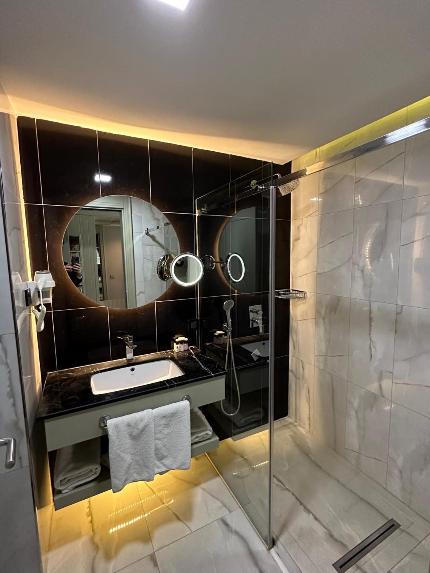 The Conforium Hotel Ван Экстерьер фото